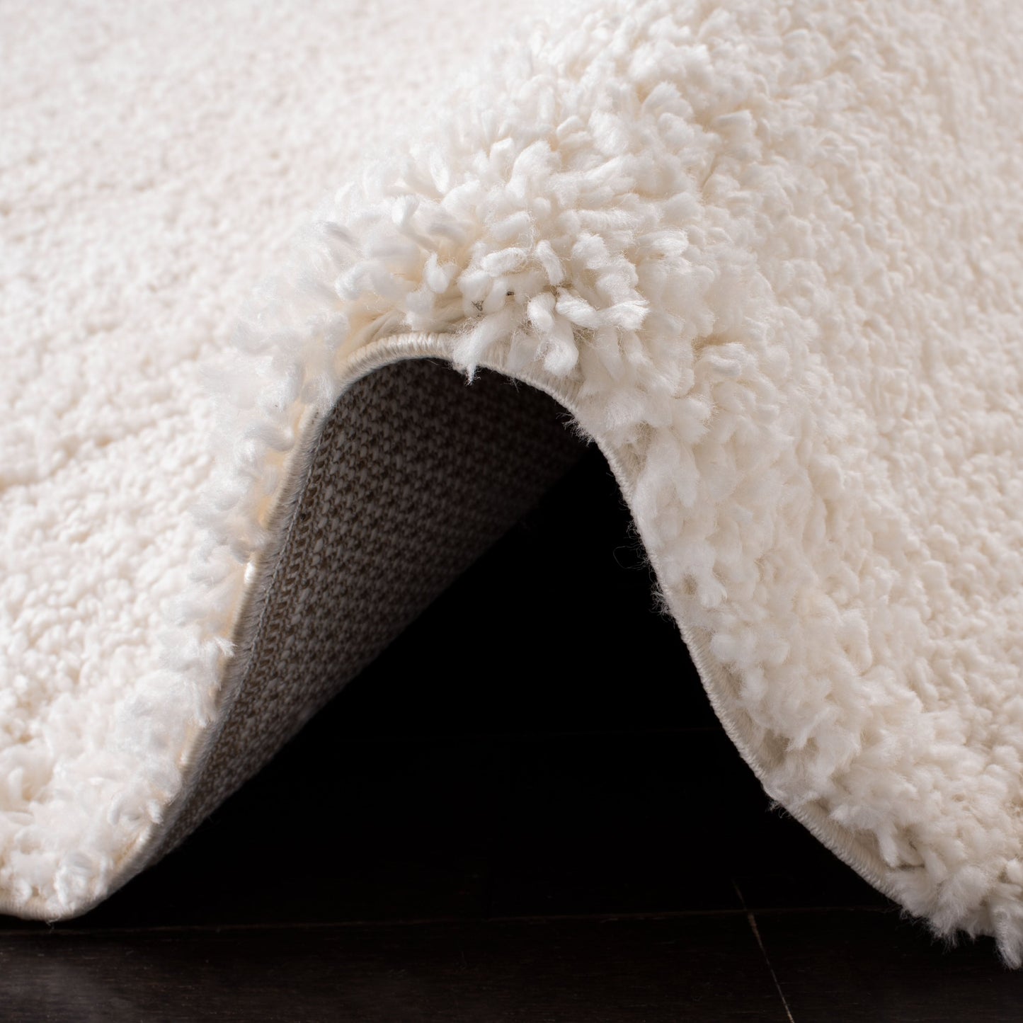 Tapis SAFAVIEH Fontana Shag Dagi uni de 5 cm d'épaisseur