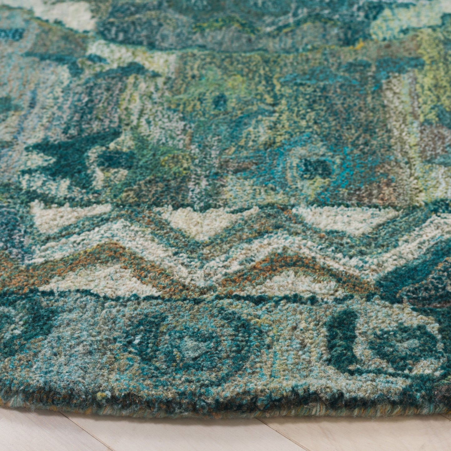 Tapis traditionnel SAFAVIEH fait main d'Anatolie Piedad