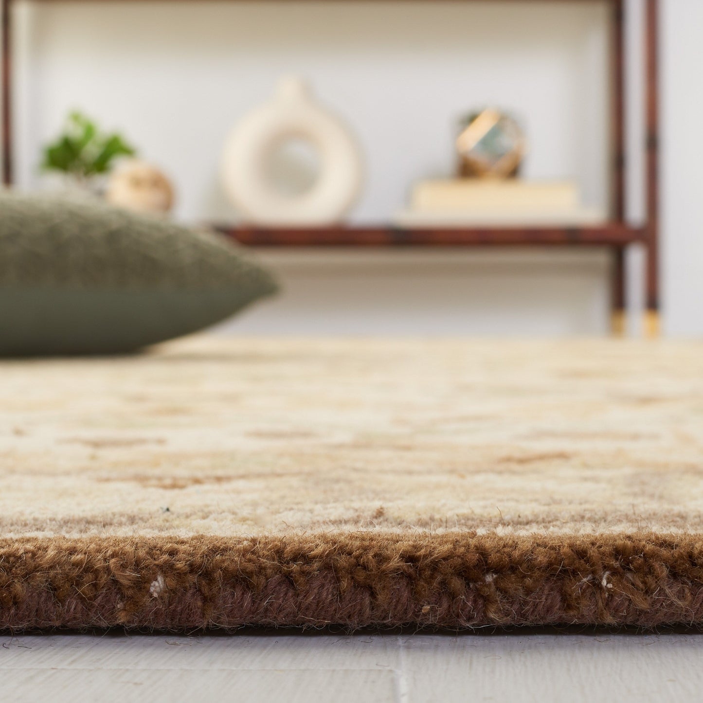 Tapis traditionnel oriental SAFAVIEH en laine filée à la main, Anatolie Renelle, fait main