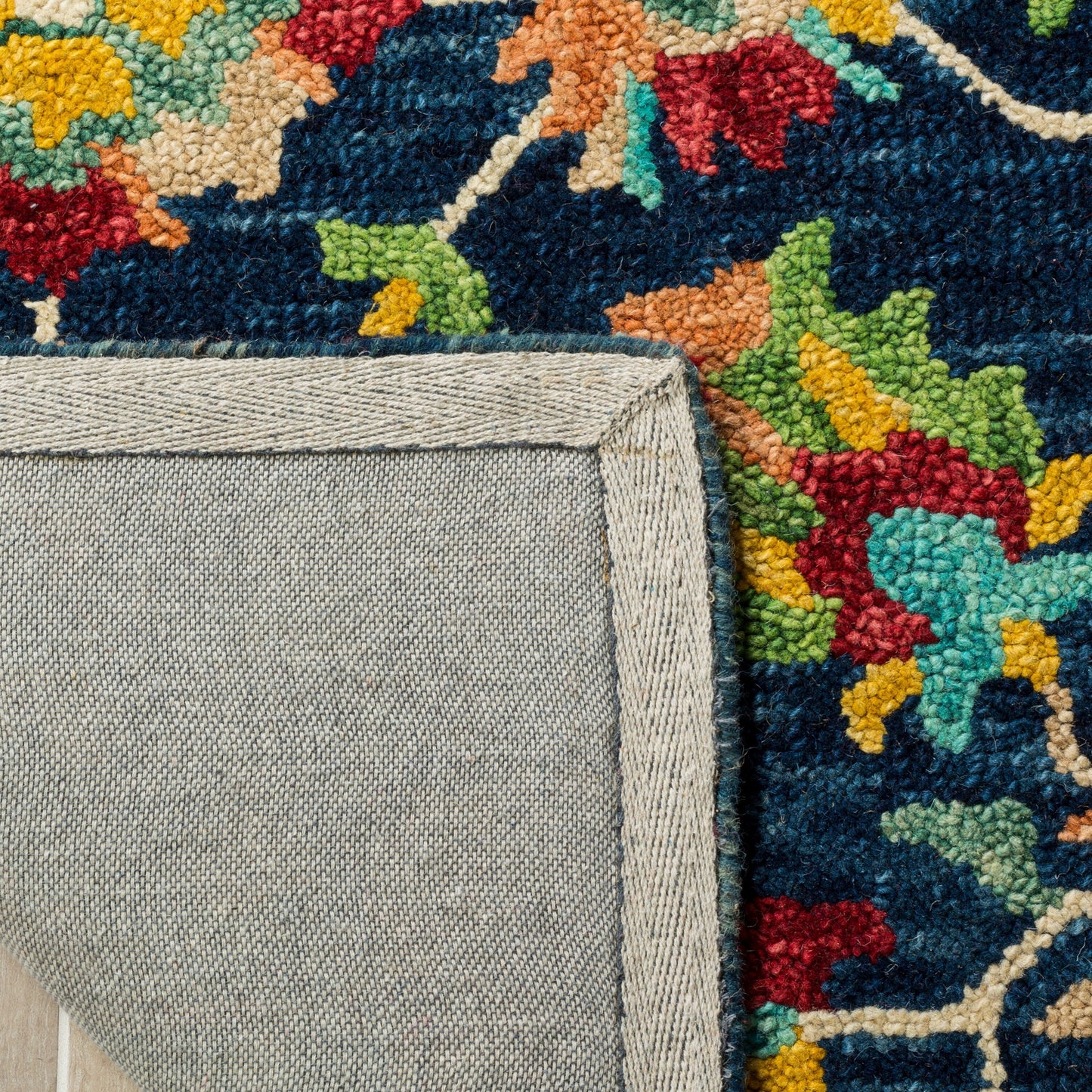 Tapis en laine Aspen Guldeniz Boho Tribal fait main SAFAVIEH