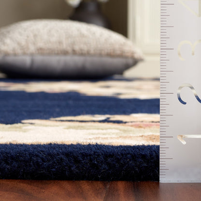 Tapis traditionnel en laine SAFAVIEH fait main, style Aubusson Hale.