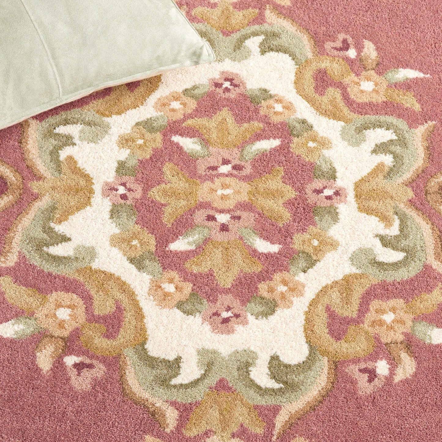 Tapis traditionnel en laine SAFAVIEH fait main, style Aubusson Hale.