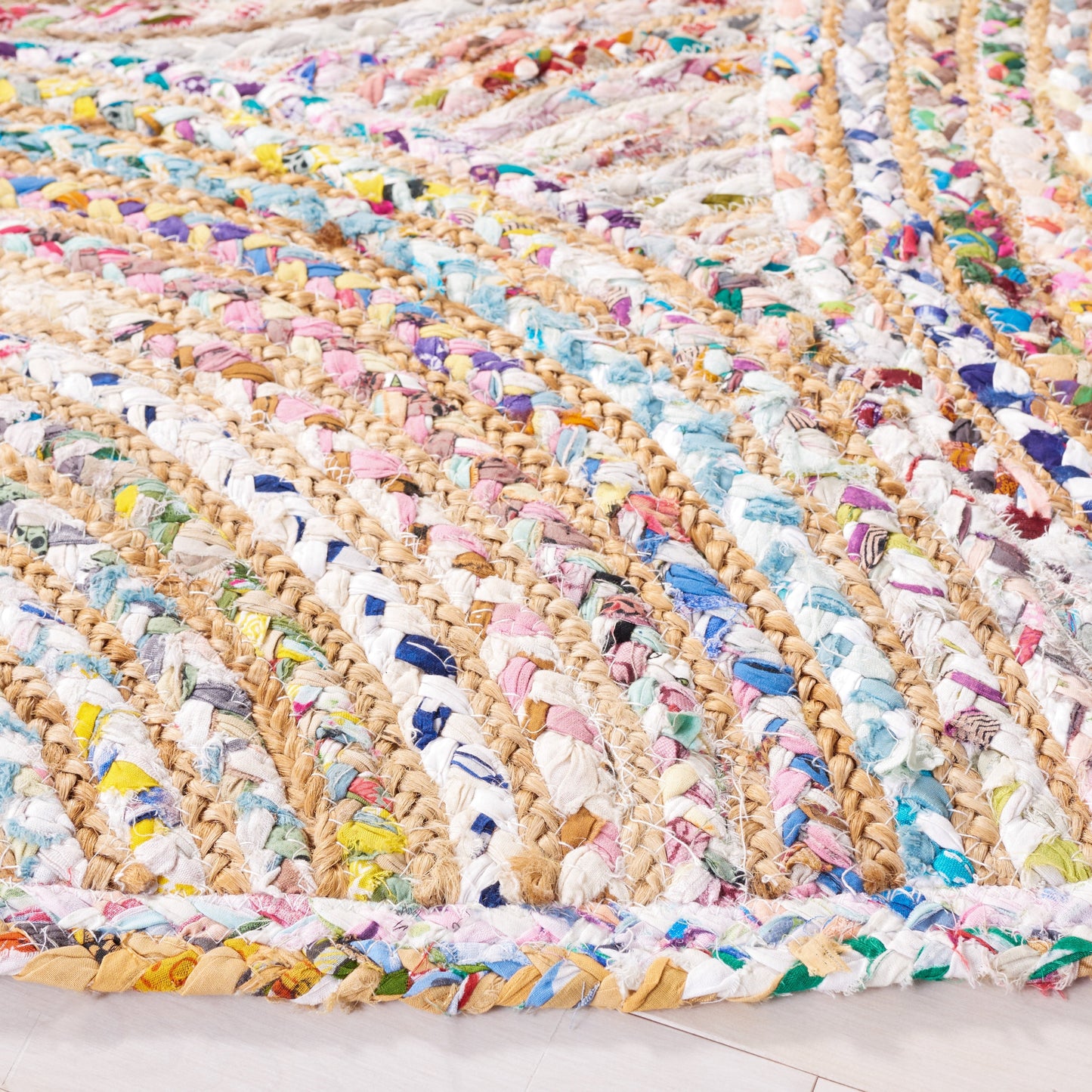 Tapis en jute côtier Eulogia de Cape Cod, fait main par SAFAVIEH