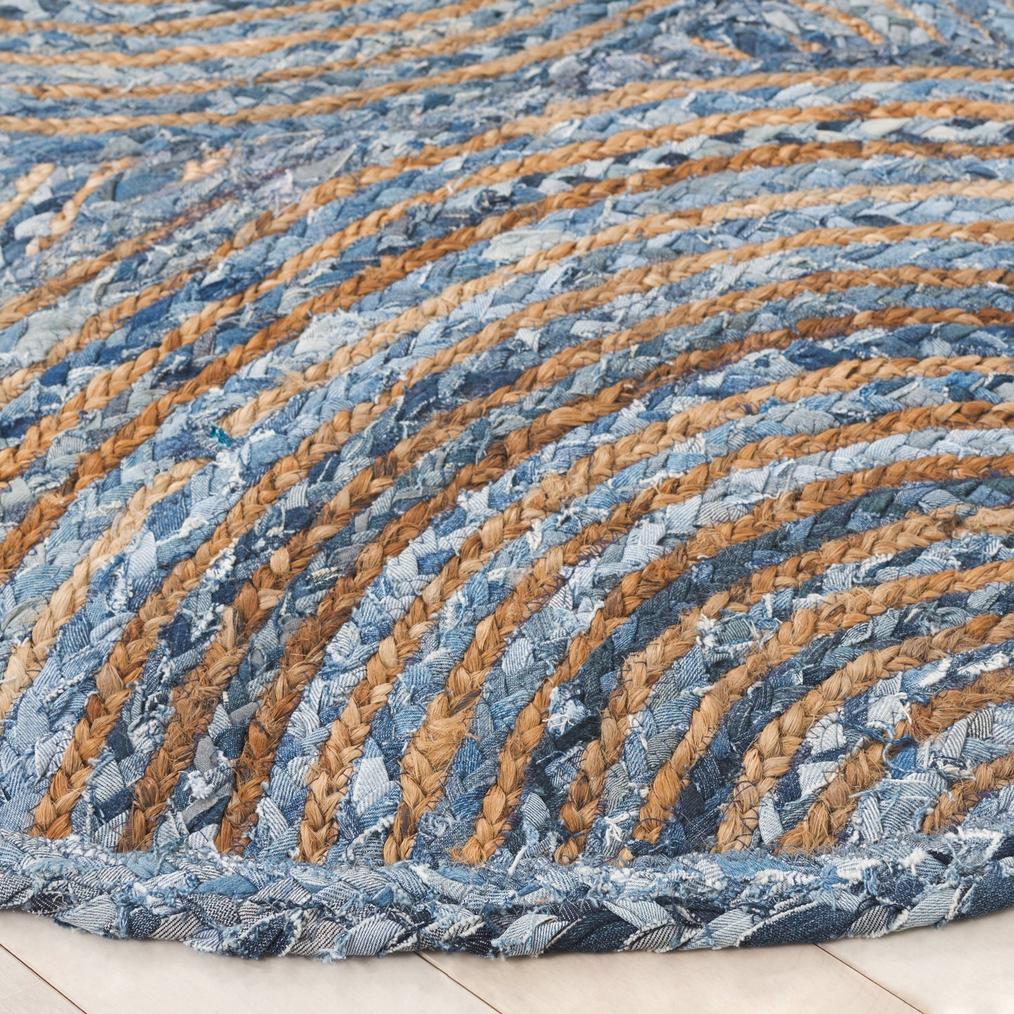 Tapis en jute côtier Eulogia de Cape Cod, fait main par SAFAVIEH