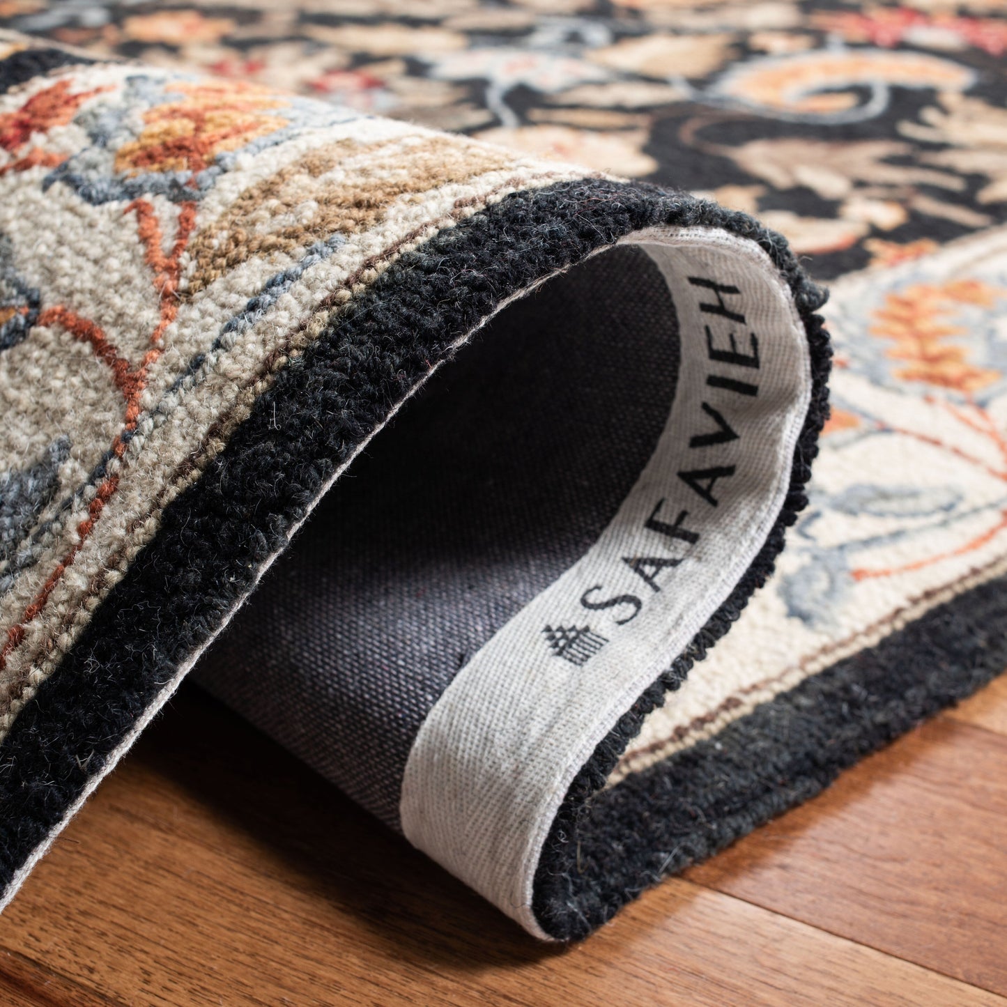 Tapis en laine SAFAVIEH fait main Chelsea Malda style campagne française à motifs floraux