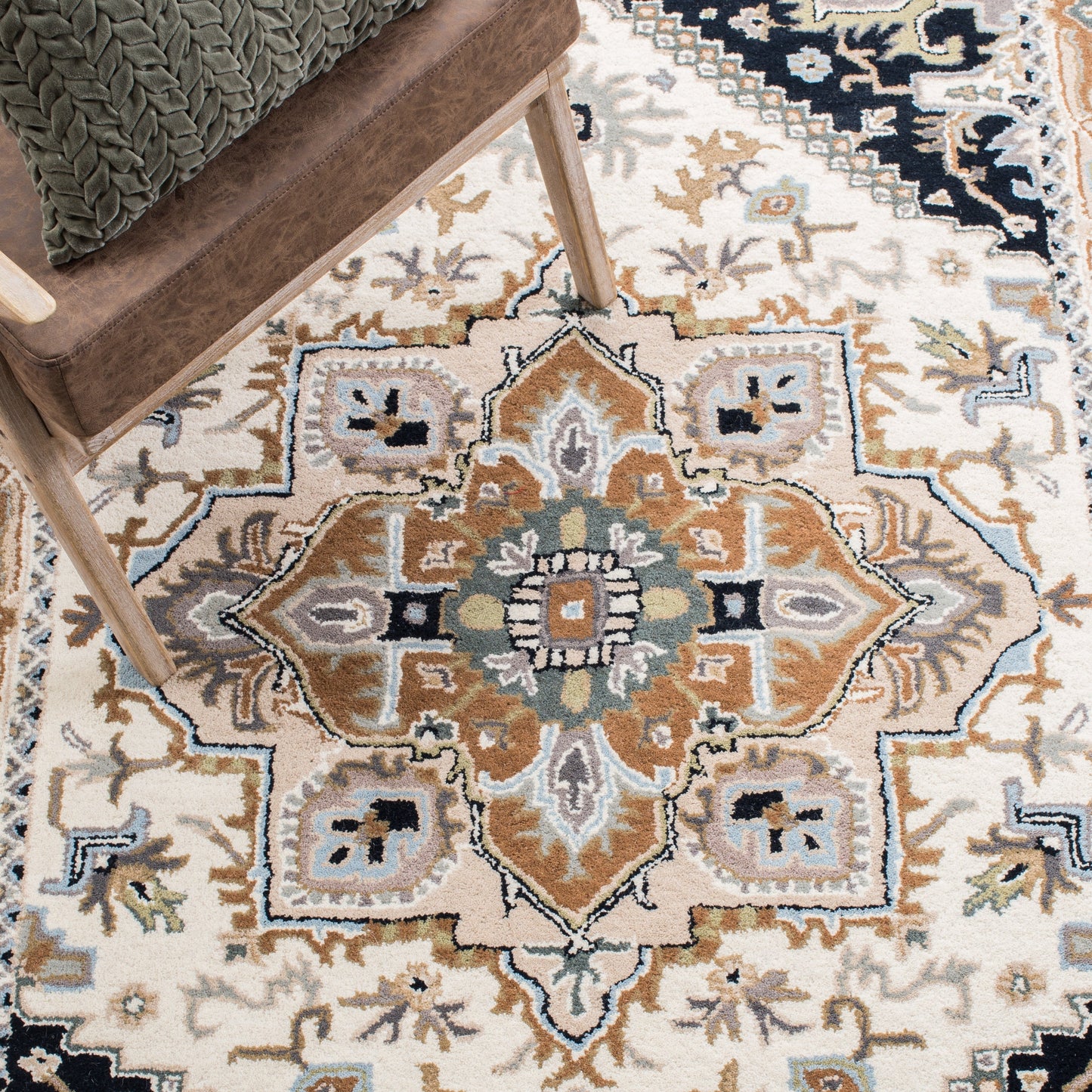 Tapis oriental traditionnel en laine SAFAVIEH fait main, héritage Carrol