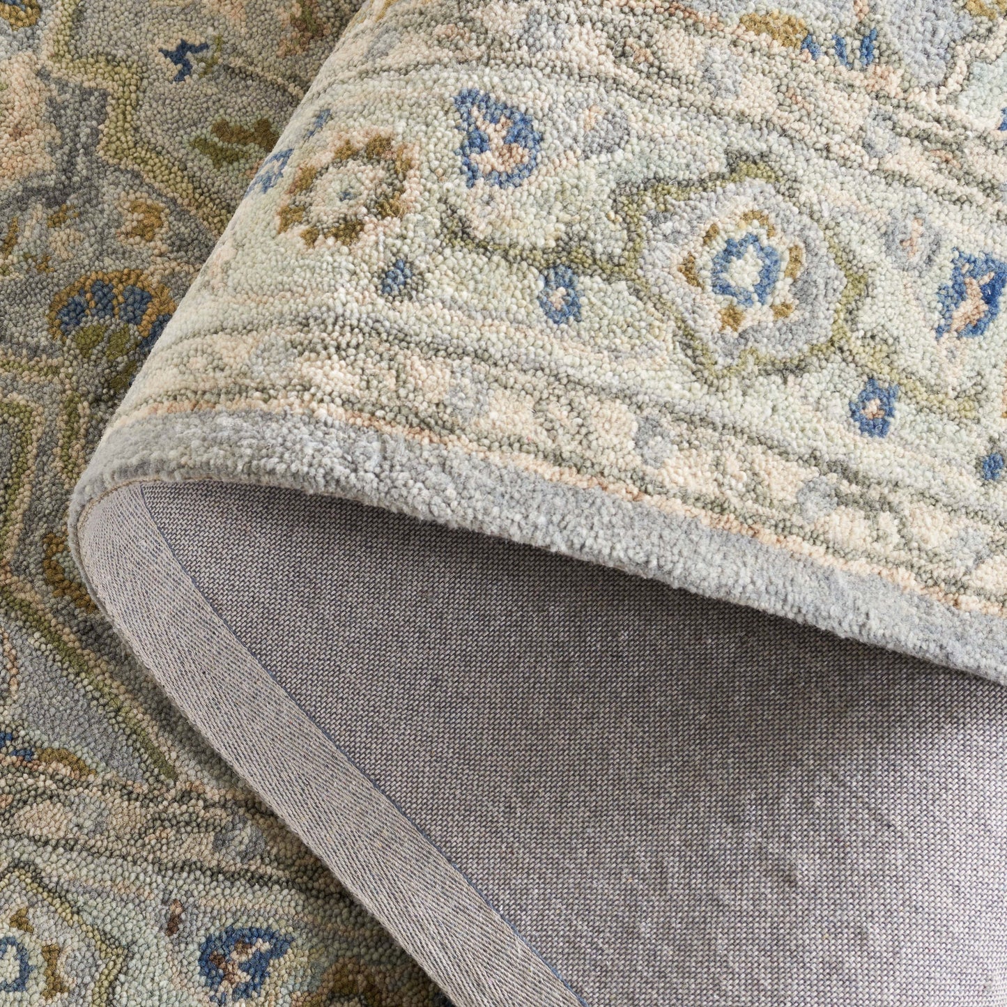 Tapis traditionnel en laine Hieng fait main SAFAVIEH Heritage