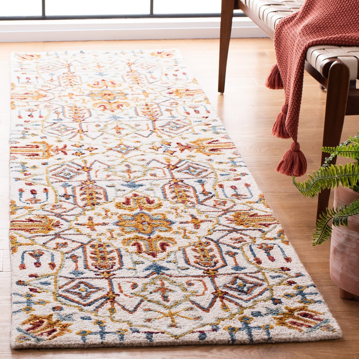 Tapis en laine à motif floral Snjolaug fait main SAFAVIEH Heritage