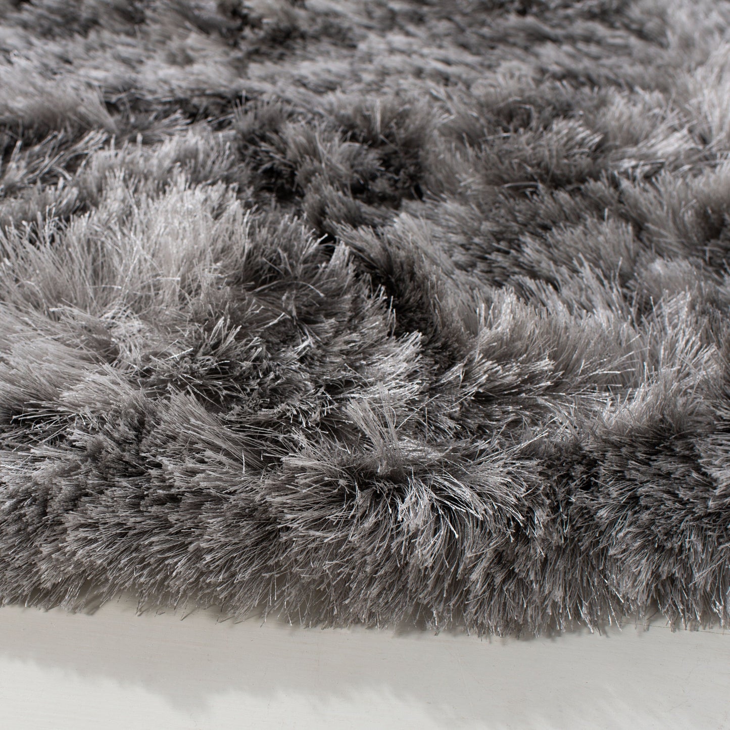 Tapis SAFAVIEH Ocean Shag Marilijn Glam fait main, épaisseur 6,35 cm (2,5 pouces).