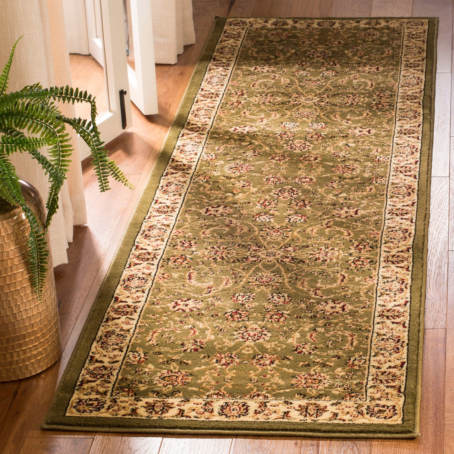 Tapis oriental traditionnel SAFAVIEH Lyndhurst Verdell