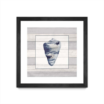Œuvre murale encadrée et mate « Muted Blue Shell On Wood » 36 x 36