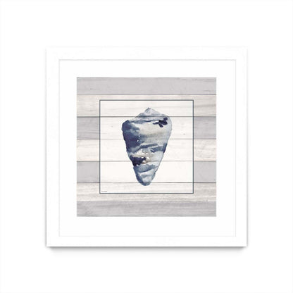 Œuvre murale encadrée blanche et mate « Muted Blue Shell On Wood » 36 x 36