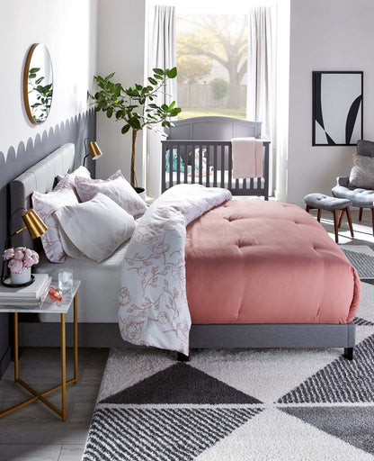 Lit rembourré Tara en tissu d'apparence lin gris, capitonné avec boutons - Queen Size | Lit rembourré Tara en tissu d'apparence lin gris avec capitonnage à boutons - format grand lit