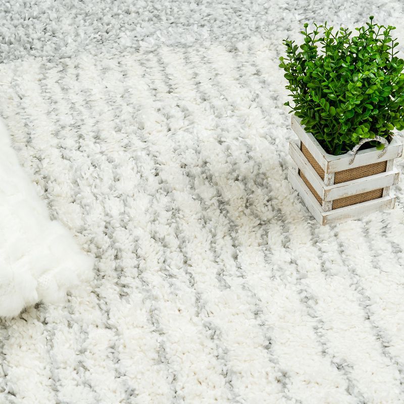 Carpette à poil long Paris crème à motif de cercles - 6 pi 7 po x 9 pi 6 po
