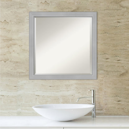 Miroir mural biseauté pour salle de bain - Cadre Vista en nickel brossé
