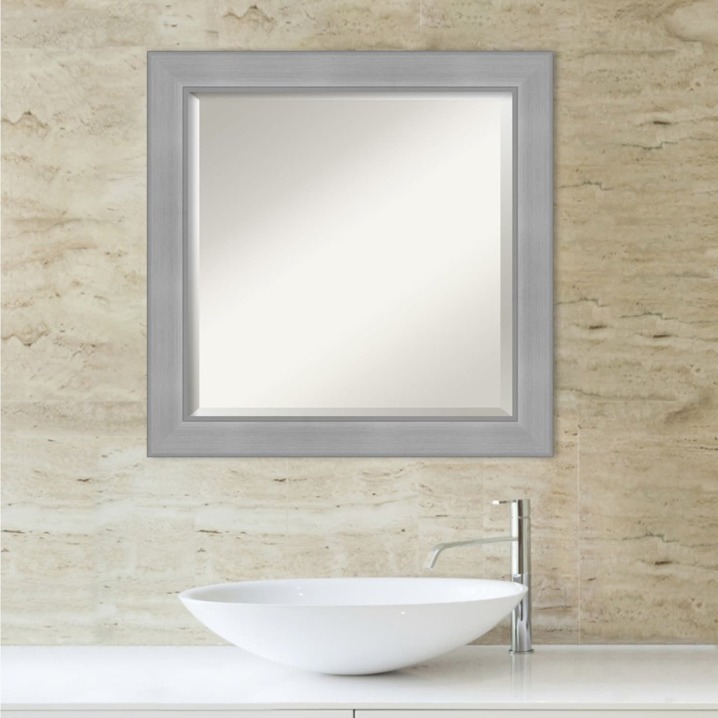 Miroir mural biseauté pour salle de bain - Cadre Vista en nickel brossé