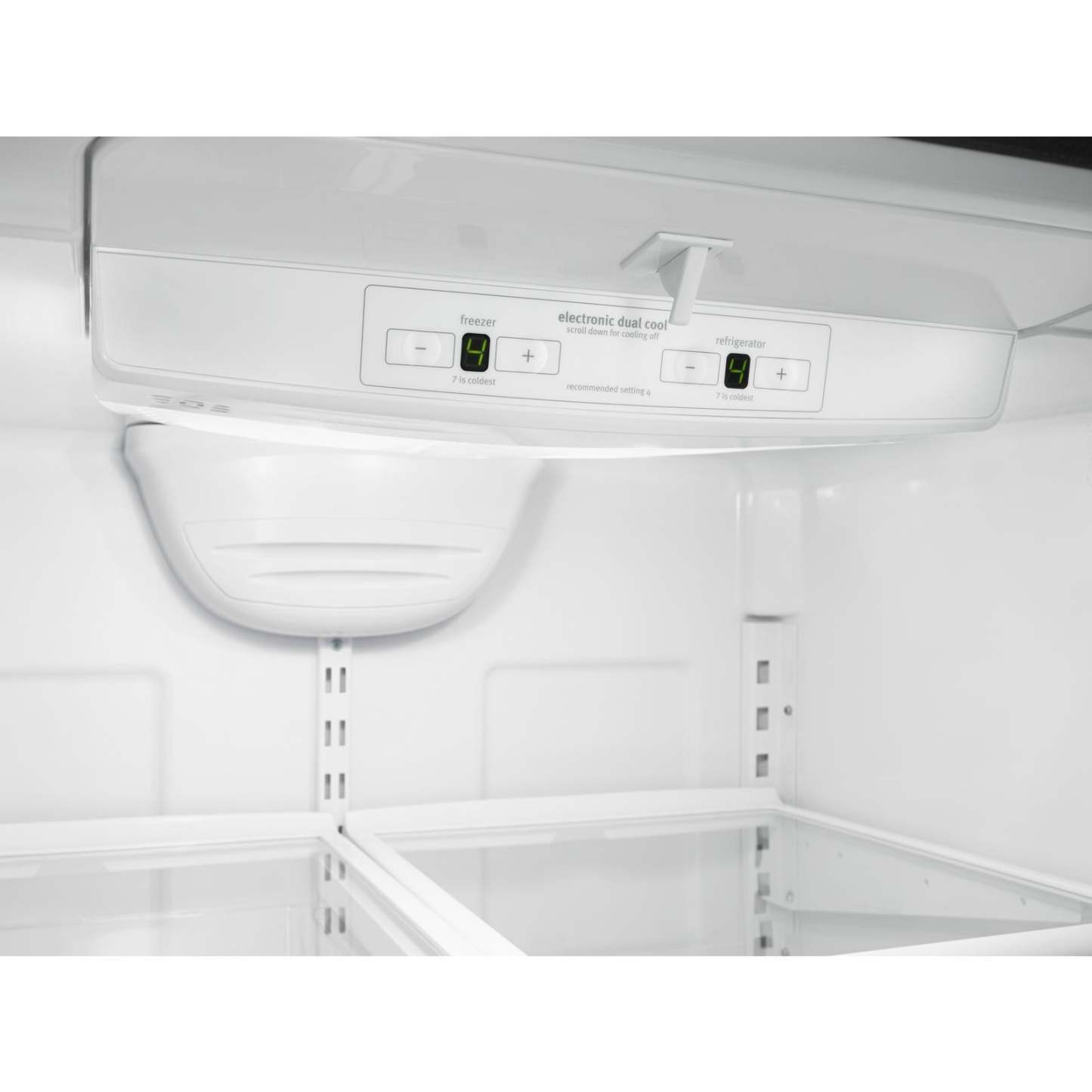 Réfrigérateur Whirlpool de 30 po et de 18,7 pi³ à congélateur inférieur - acier inoxydable monochromatique - WRB329RFBM | Réfrigérateur Whirlpool de 18,7 pi³ et de 30 po à congélateur inférieur - acier inoxydable monochrom…