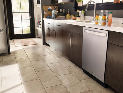 Réfrigérateur Whirlpool de 5,1 pi³ et de 24 po sous le comptoir - acier inoxydable résistant aux traces - WUR50X…