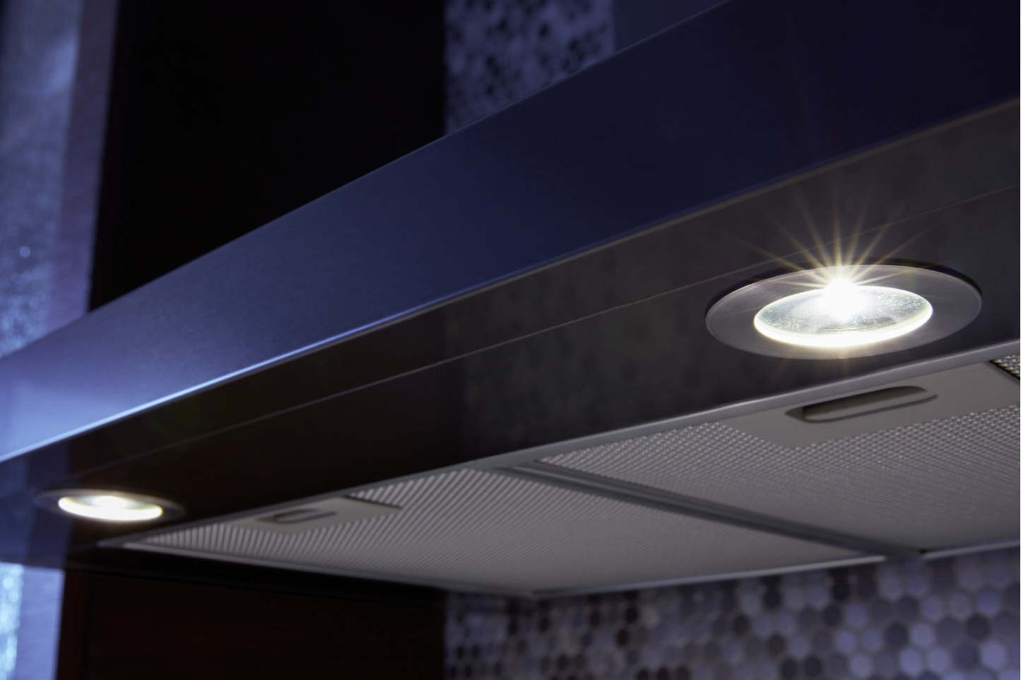 Whirlpool 30 Contemporary Range Hood - WVW53UC0HV|Hotte de cuisinière contemporaine Whirlpool de 30 po - WVW53UC0HV|WVW5330V