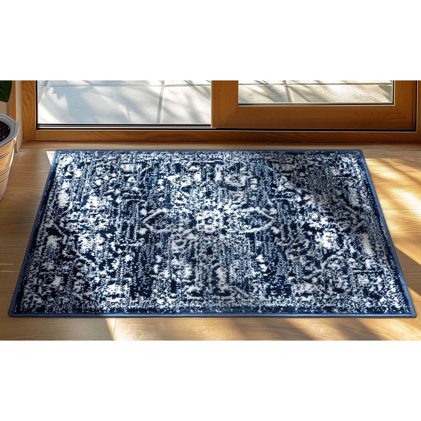 Tapis de sol bohème oriental vintage à motif floral, tissé avec soin et éblouissant.