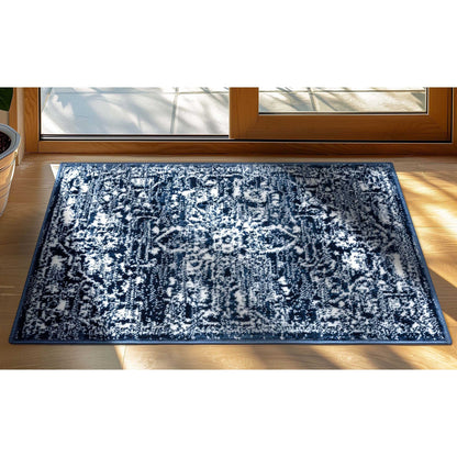 Tapis de sol bohème oriental vintage à motif floral, tissé avec soin et éblouissant.