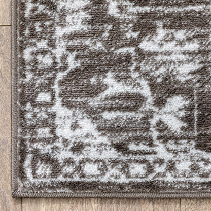 Tapis de sol bohème oriental vintage à motif floral, tissé avec soin et éblouissant.