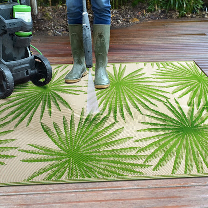 Tapis d'extérieur réversibles en plastique recyclé à motif floral tropical de World Rug Gallery
