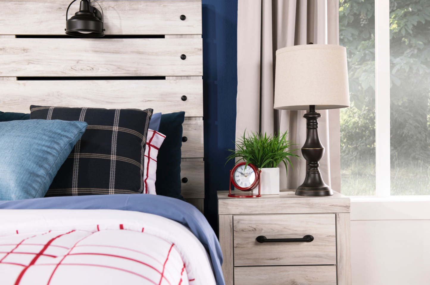 Lit à panneaux Abby avec tête de lit et cadre pour enfants, LED, USB, blanc - Taille simple | Lit à panneau Abby pour enfants avec tête de lit, cadre de lit, éclairage à DEL et port USB, blanc -…