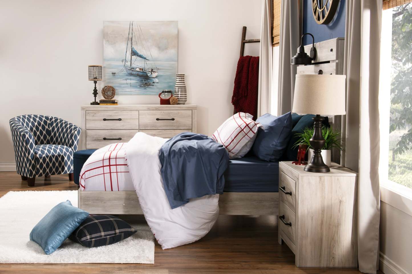 Table de chevet Abby à 2 tiroirs avec port USB, 21,8 L x 24,5 H - Blanc | Table de nuit Abby de 21,8 po (L) x 24,5 po (H) à 2 tiroirs avec port USB - blanche