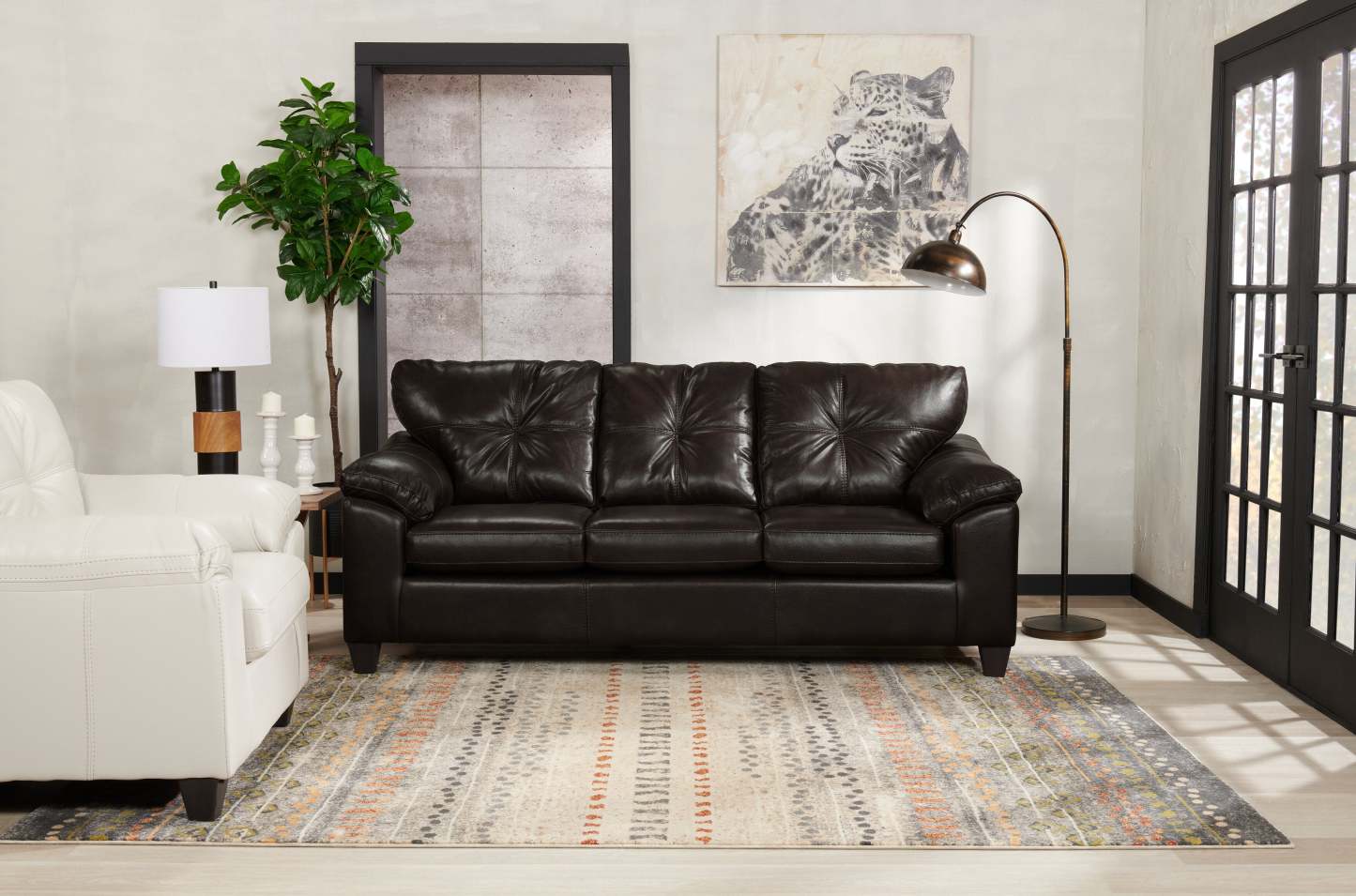 Sofa Addison de 86 po fabriqué au Canada en tissu d’apparence cuir avec coussin de siège amovible et capitonnage - noir mûre