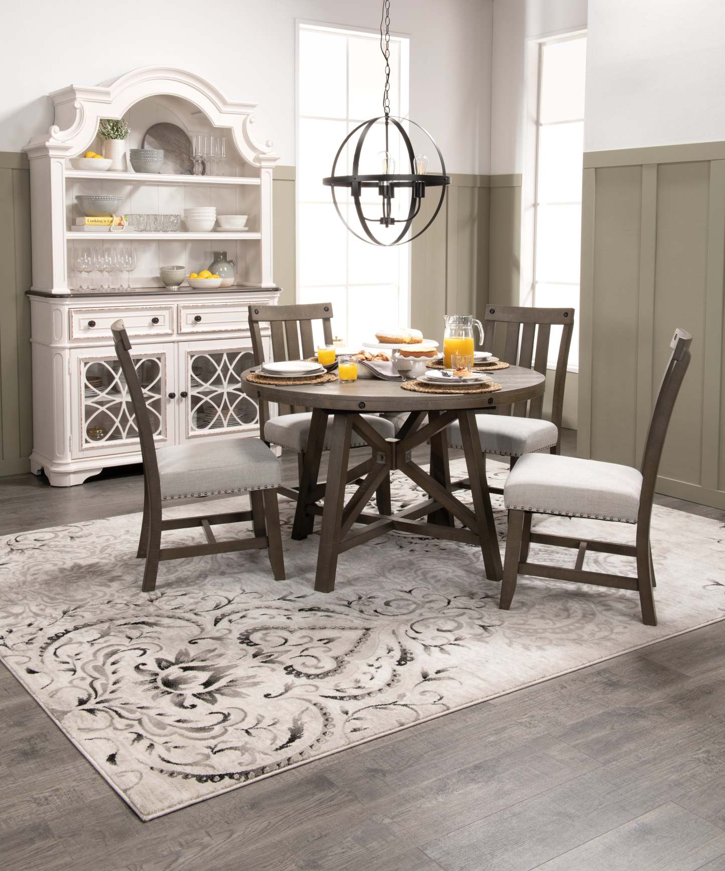 Ensemble de salle à manger Alto 5 pièces avec table ronde, rallonge de 48 po à 66 po (L), base à tréteaux et 4 chaises - gris