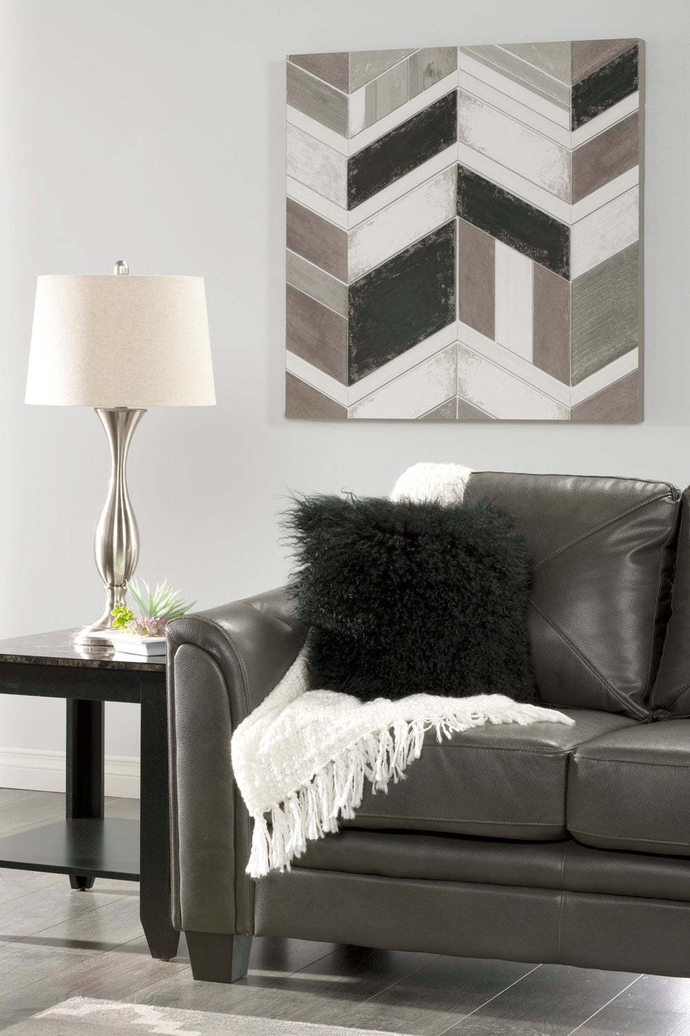 Andi 84 Sofa en tissu d'apparence cuir avec capitonnage - gris | Sofa Andi de 84 po en tissu d’apparence cuir avec capitonnage - gris