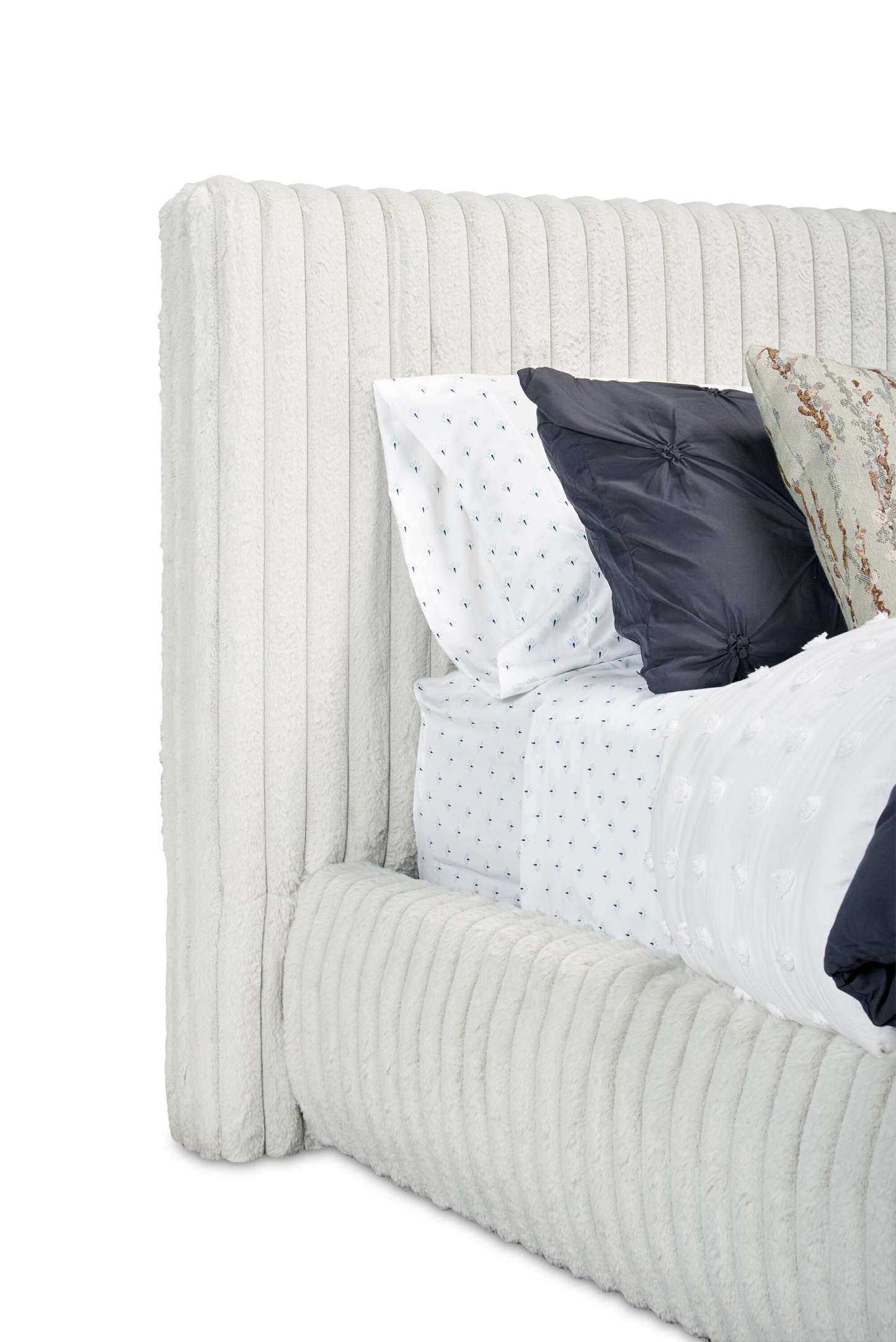 Lit plateforme rembourré Aria en tissu gris capitonné - format grand lit | Lit plateforme rembourré Aria en tissu gris, capitonné - Queen Size