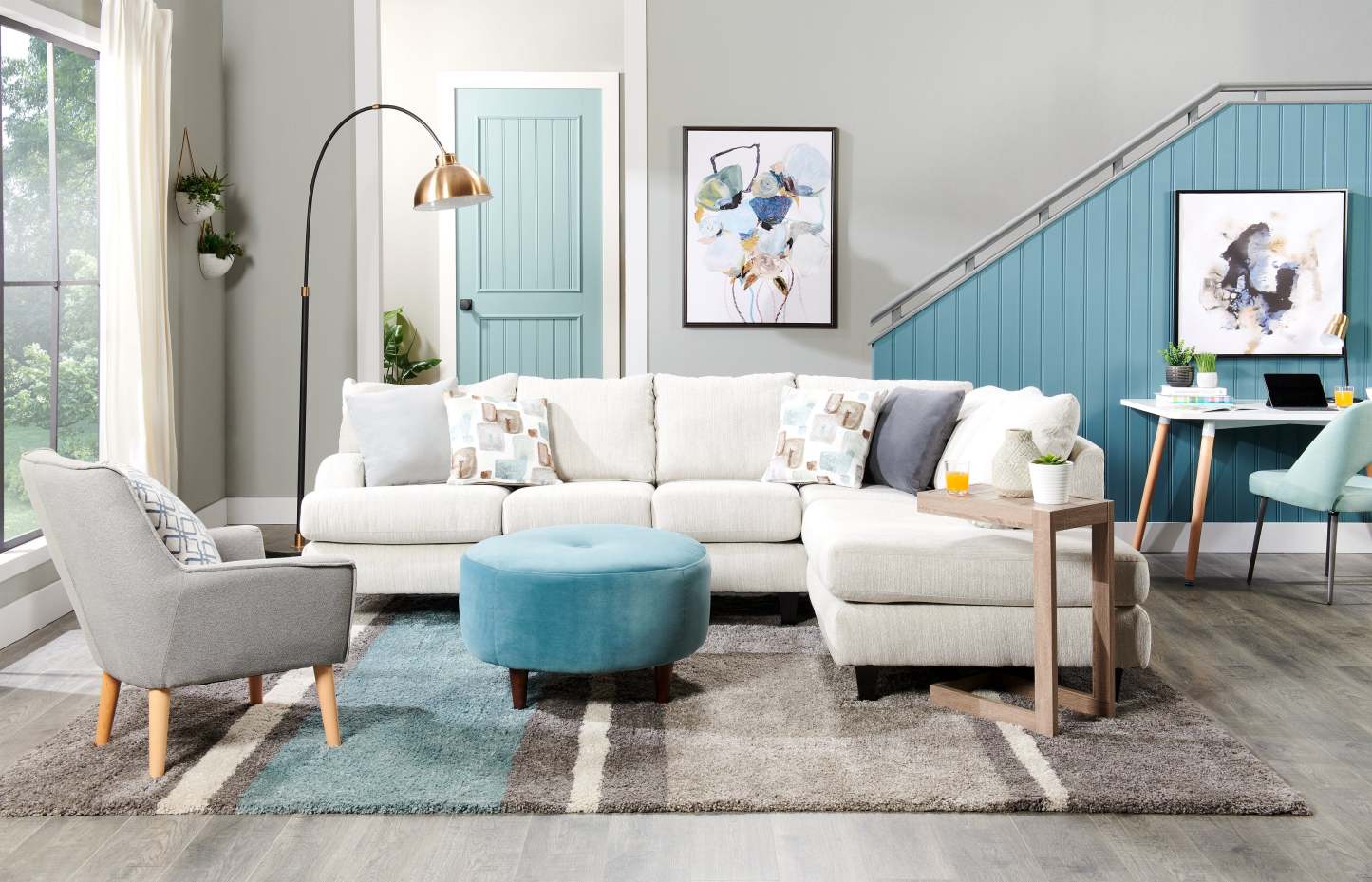 Fabriqué au Canada, canapé sectionnel Nofia 3 pièces à droite en tissu de chenille avec coussins décoratifs et pattes en bois - beige lin