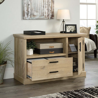 Aspen Post 47.09 Commercial Grade Small Office Credenza - Prime Oak|Petit bahut de bureau Aspen Post de 47,09 po de qualité commerciale - chêne clair