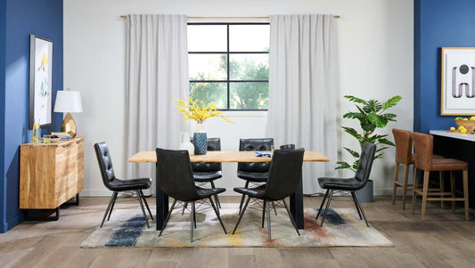 Chaise de salle à manger Avis avec tissu en cuir végétalien, métal - Noir | Chaise de salle à manger Avis en tissu de cuir végétalien et en métal - noire