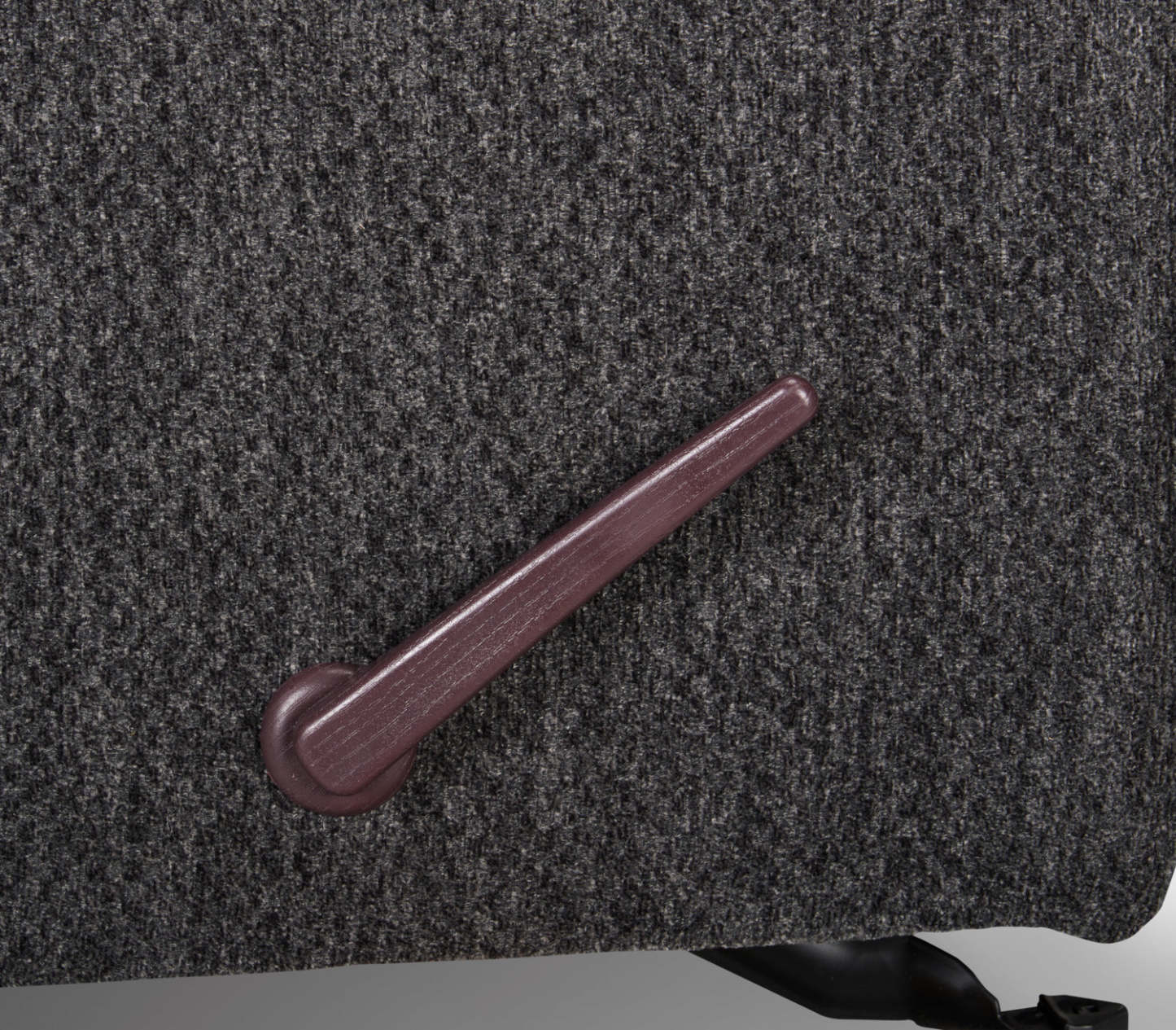 Fabriqué au Canada Fauteuil inclinable coulissant en tissu chenille Baron 32 - Gris | Fauteuil coulissant inclinable Baron de 32 po fabriqué au Canada en tissu de chenille - gris