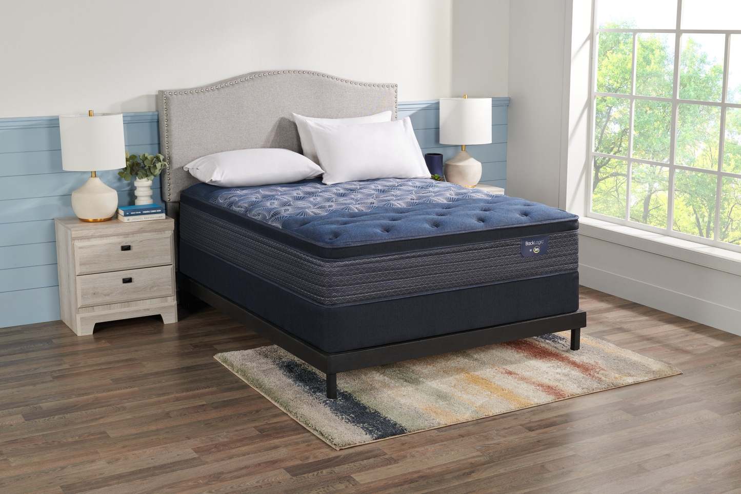 Serta Back Logic 3.0 Eurotop Plush Queen Mattress Set|Ensemble matelas moelleux à Euro-plateau Back Logic 3.0 de Serta pour grand lit