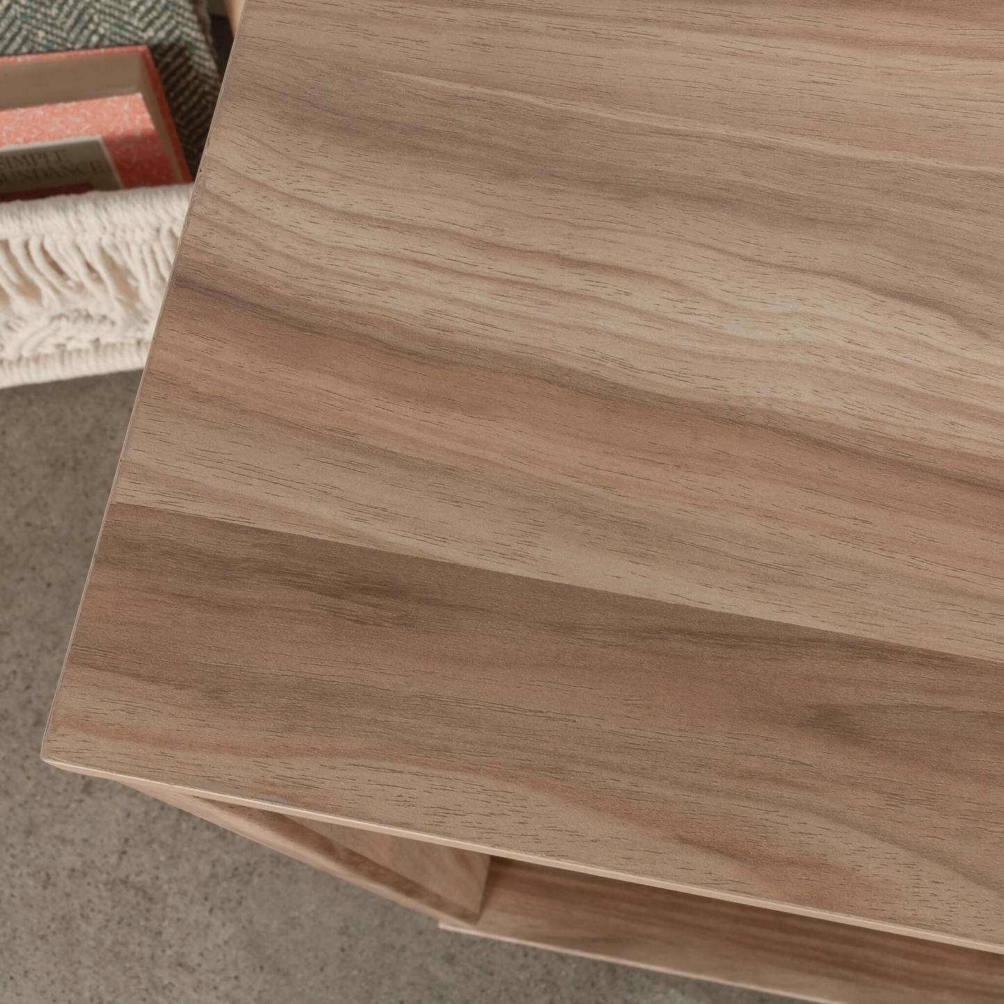 Bibliothèque 2 étagères Bergen Circle 30.35 - Bois naturel |Bibliothèque Bergen Circle de 30,35 po à 2 tablettes - bois naturel