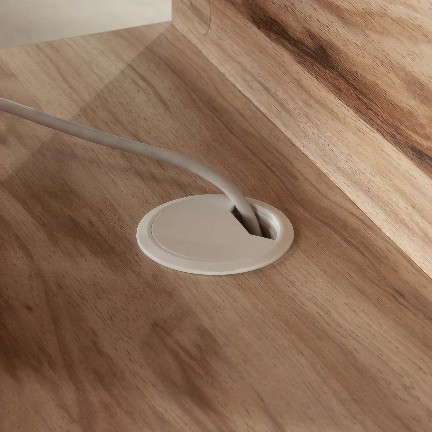 Bergen Circle 15.75 Commercial Grade File Towwr with 2-Drawers & Cubby - Natural Wood | Tour de classement Bergen Circle de 15,75 po de qualité commerciale avec 2 tiroirs et compartiment - bois naturel