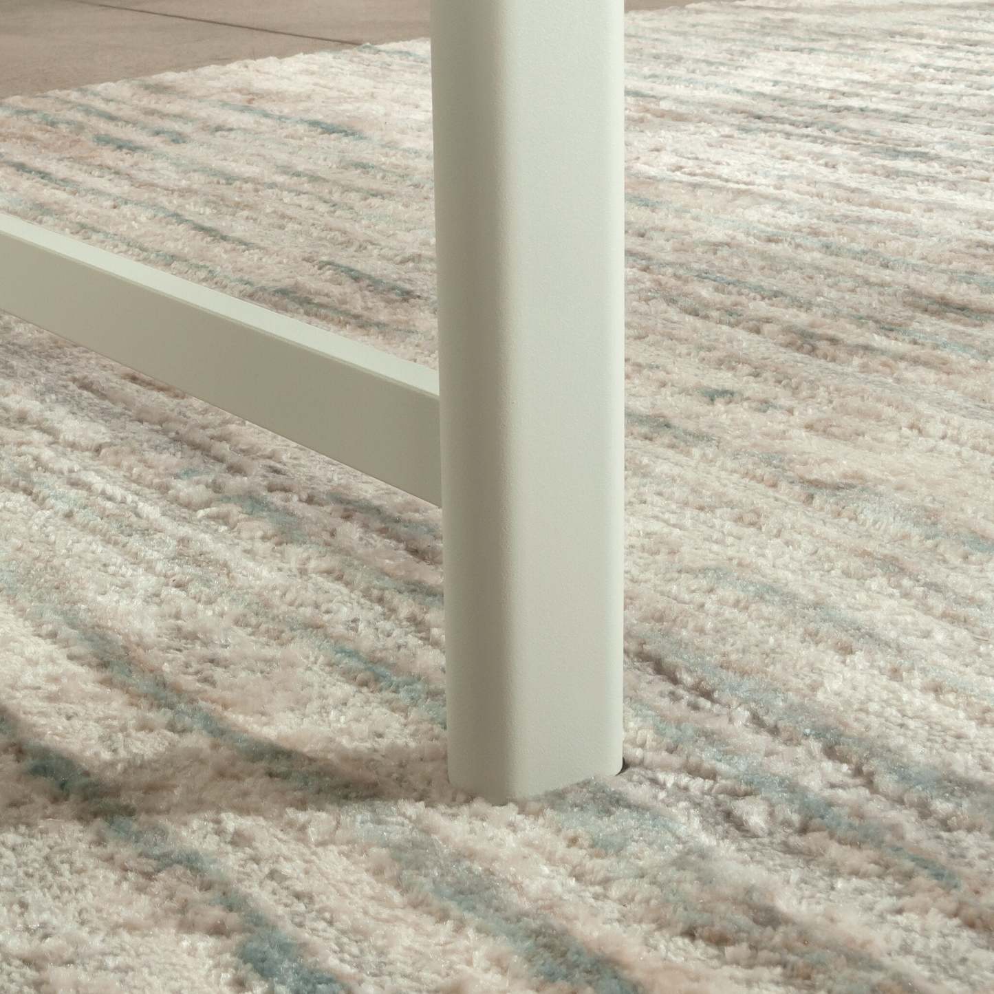 Bureau de type table Bergen Circle de 59,06 po de qualité commerciale - bois naturel