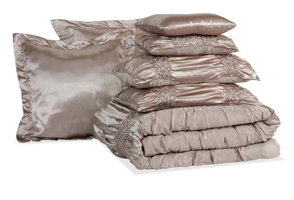 Ensemble d'édredon Beatrice 7 pièces pour très grand lit - Taupe | Ensemble d'édredon Beatrice 7 pièces pour très grand lit - Taupe| BTRCE7KG
