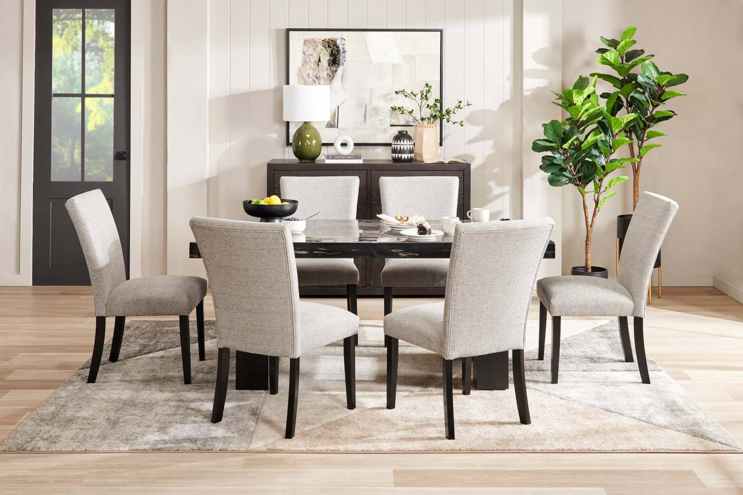 Table de salle à manger Burk avec plateau en résine époxy aspect marbre, 72 l - Noir | Table de salle à manger Burk de 72 po (L) avec dessus en résine époxy en imitation de marbre - noire