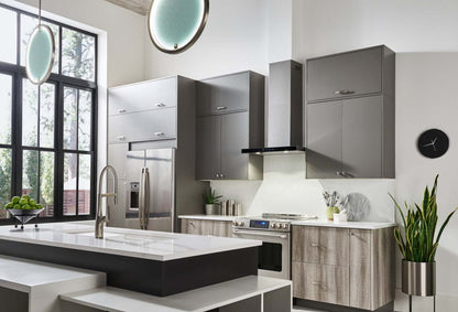 Hotte cheminée Broan Designer 30 avec panneau en verre noir - BWT1304SSB | Hotte cheminée pyramidale Broan Designer de 30 po avec panneau en verre noir - BWT1304SSB | BWT1304B