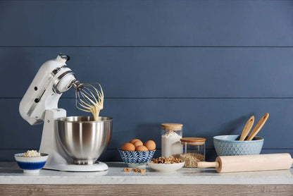 Batteur sur socle à tête inclinable KitchenAid de série ClassicMD de 4,5 pintes - K45SSWH|K45SSTWH