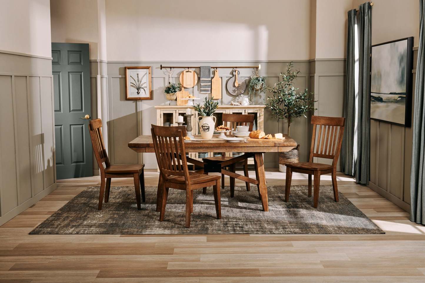 Chaise de salle à manger en cèdre, bois de pin, dossier à lattes - Marron | Chaise de salle à manger Cedar en pin avec dossier à lattes - brune