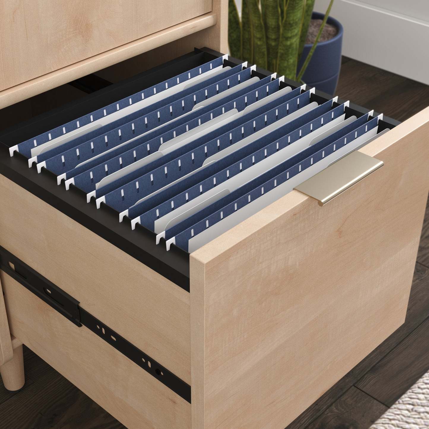 Clifford Place 15.51 Commercial Grade Storage Cabinet - Natural Maple|Armoire de rangement Clifford Place de 15,51 po de qualité commerciale - érable naturel