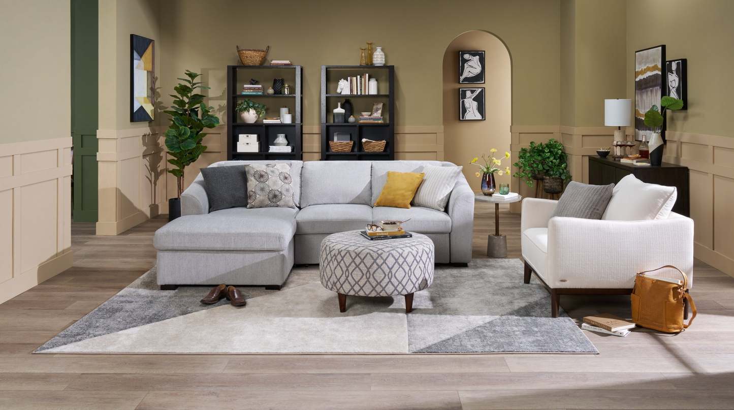 Canapé-lit sectionnel Envy 2 pièces orienté vers la gauche en tissu chenille avec méridienne de rangement - Gris brouillard | Canapé-lit sectionnel gauche Envy 2 pièces en tissu de chenille avec chaise longue de rangement - gris brouillard