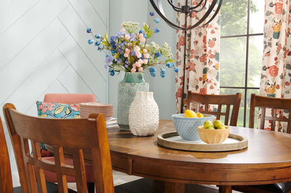 Table de salle à manger Dena avec rallonge 42-60 W, ronde - Chêne brun | Table de salle à manger ronde Dena de 42 po à 60 po (L) avec rallonge - chêne brun