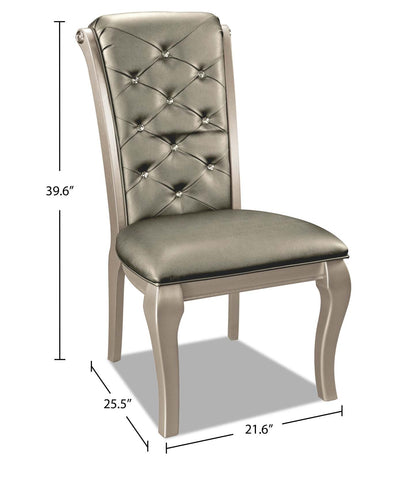 Chaise de salle à manger Diva avec tissu en cuir végétalien, capitonné avec boutons - Gris argenté | Chaise de salle à manger Diva en tissu de cuir végétalien capitonné - gris argenté